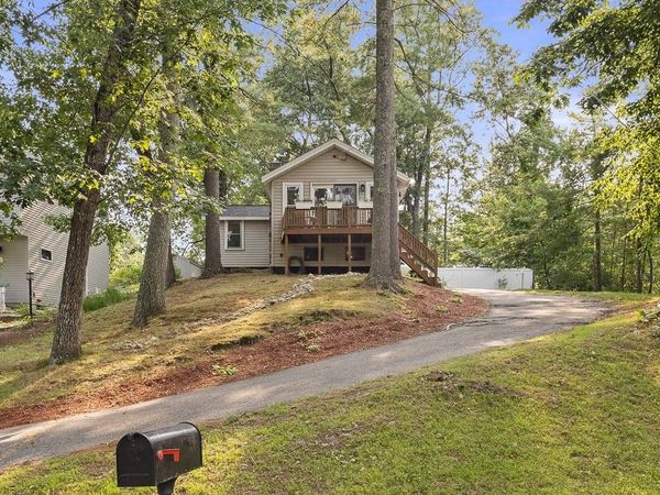 36 Elm Rd., Westford, MA 01886