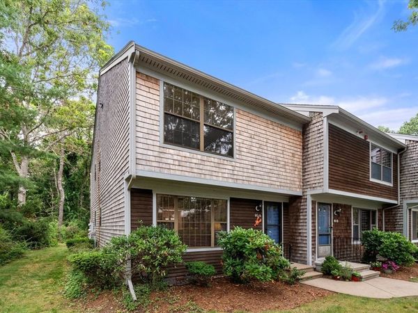 195 Falmouth Road, Unit 10, Mashpee, MA 02649