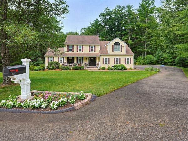 85 Connor Pass, Uxbridge, MA 01569