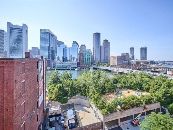 33 Sleeper Street, Unit 603, Boston, MA 02210
