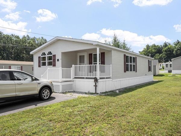 4 Asher Lane, Pepperell, MA 01463