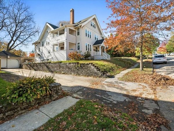 15 Clearview Ave, Unit 2, Worcester, MA 01605