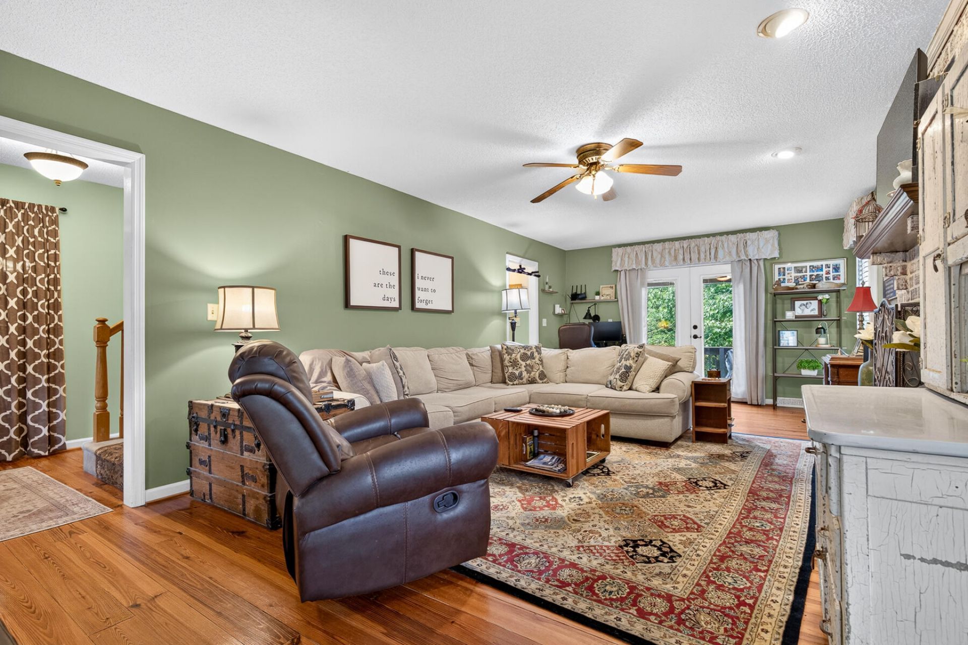 1547 Sterling Oaks Drive Photo 11