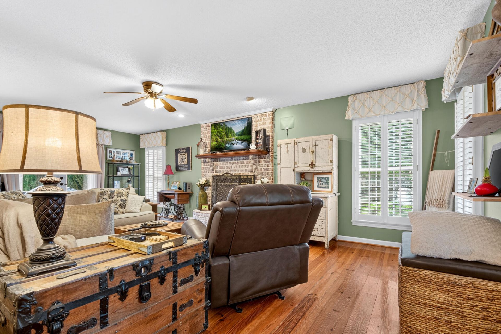 1547 Sterling Oaks Drive Photo 22