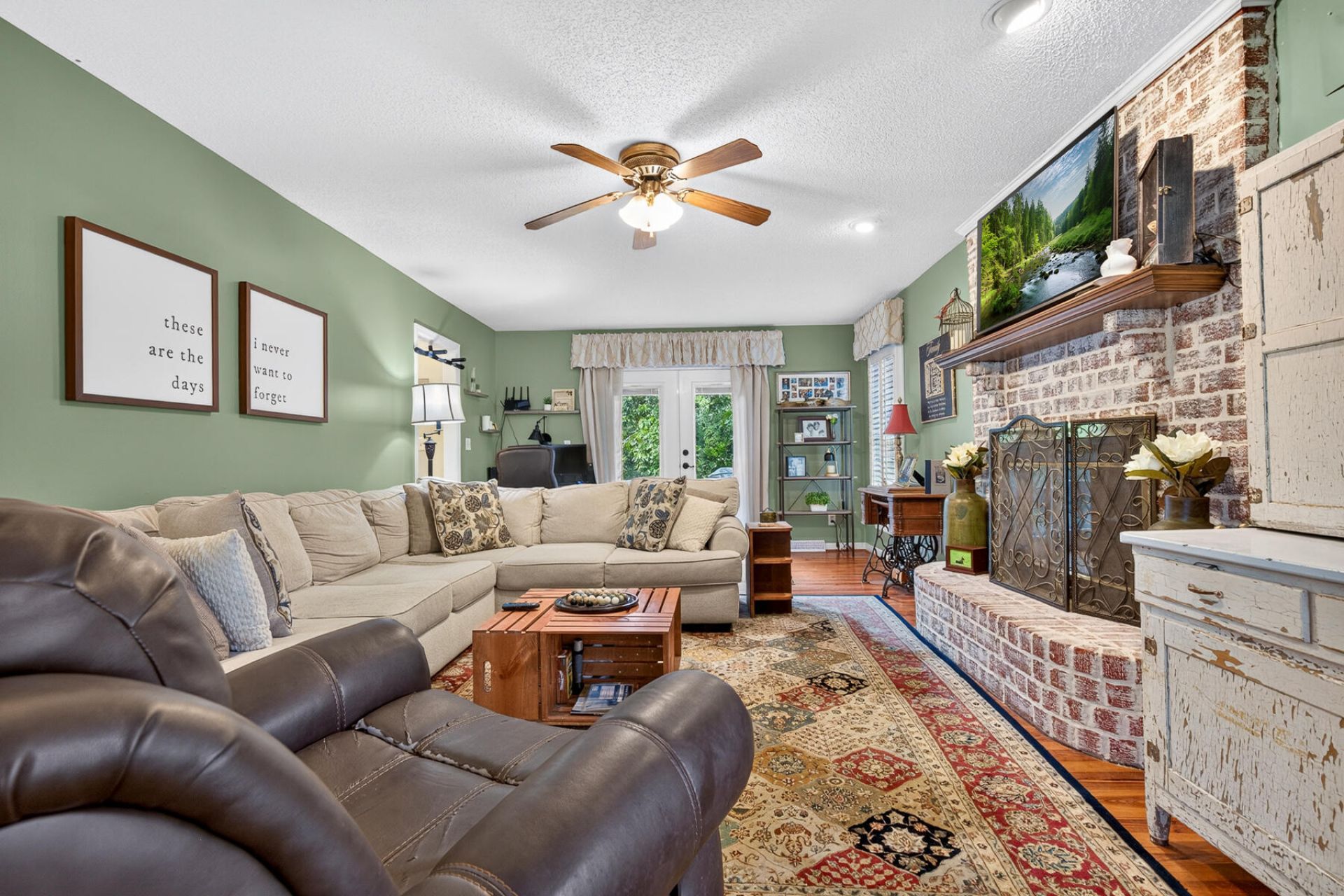 1547 Sterling Oaks Drive Photo 24