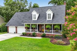 1547 Sterling Oaks Drive photo 4