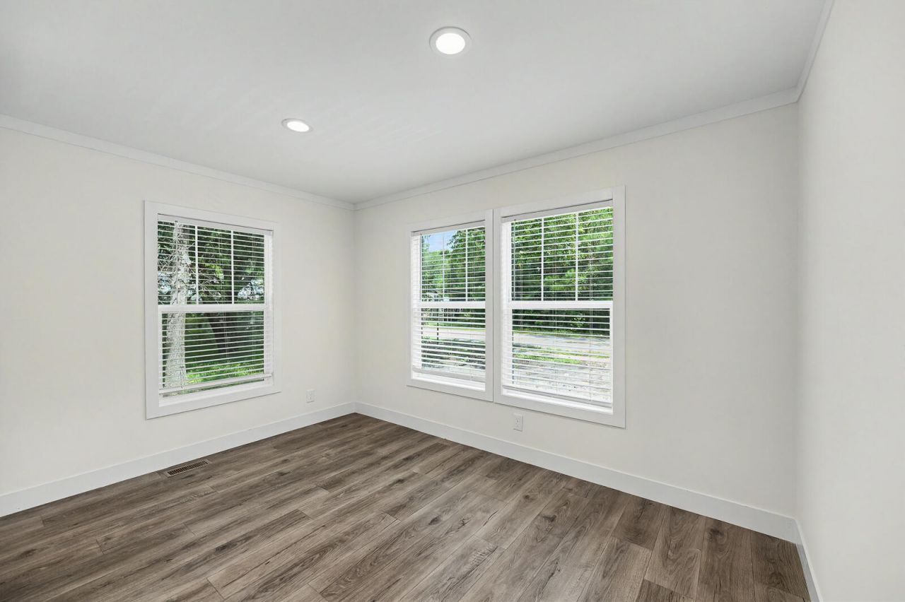 1011 Russellville Road Photo 15