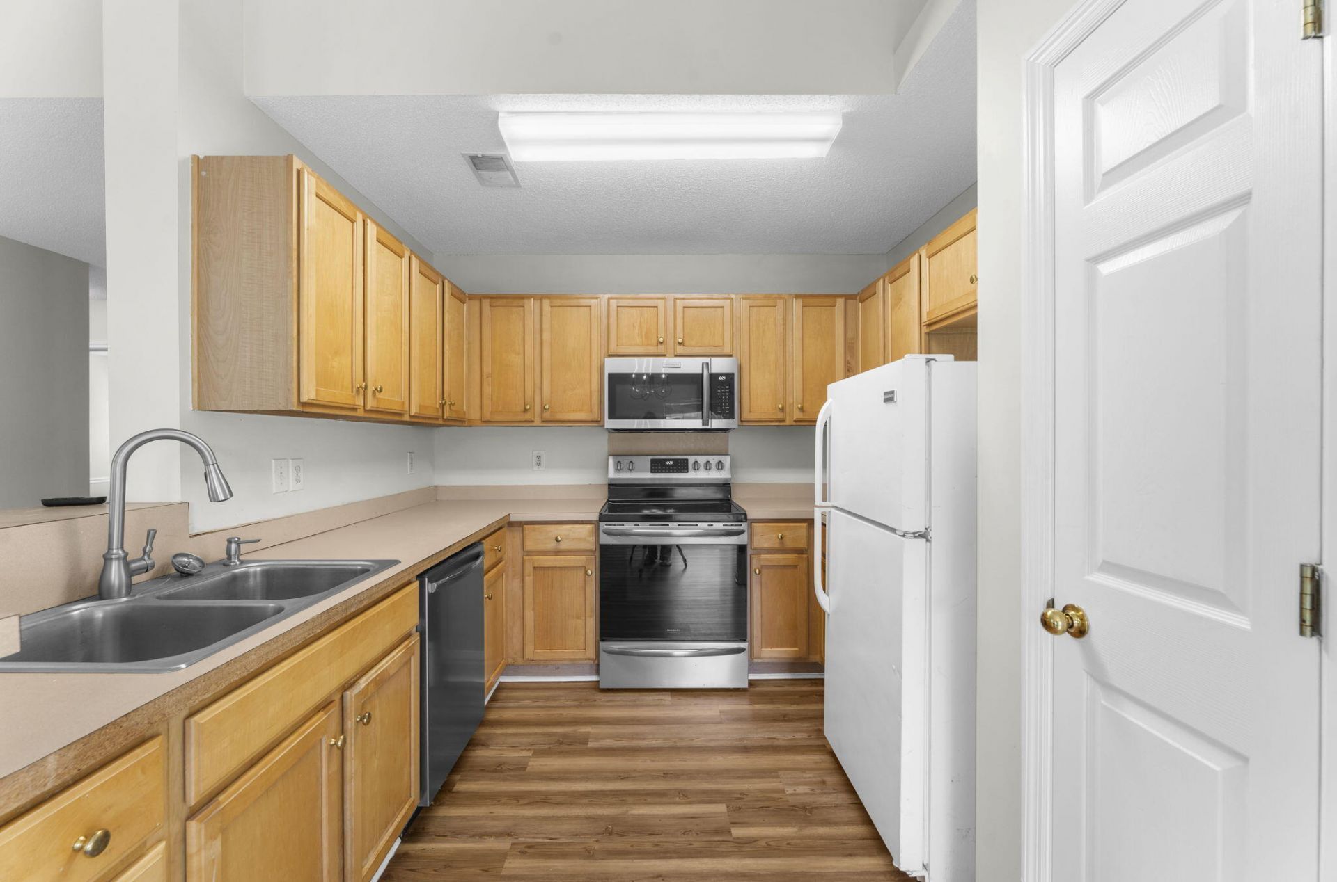 407 Beverly Drive Photo 6