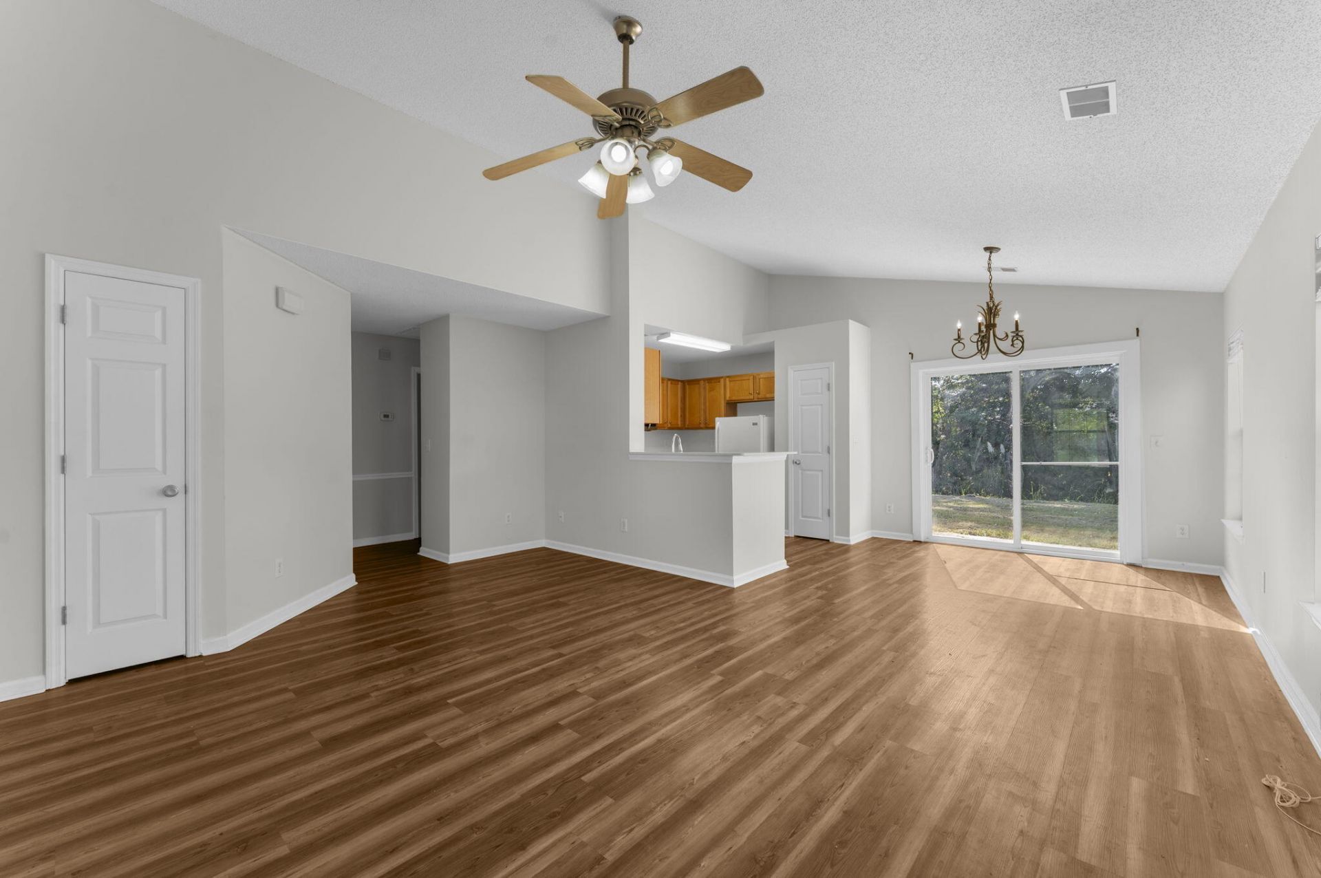 407 Beverly Drive Photo 8