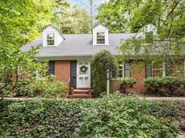 416 Brookside Drive, Chapel Hill, NC 27516