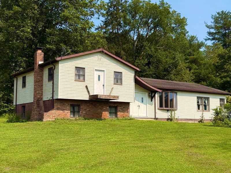 16480 State Route 328 , Logan, OH 43138 Photo 2