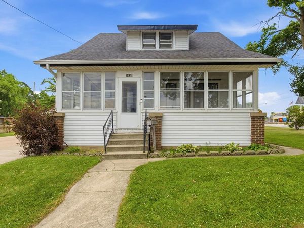 1437 Main STREET, Union Grove, WI 53182
