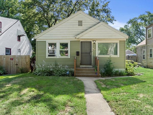 4876 N 21st STREET, Milwaukee, WI 53209