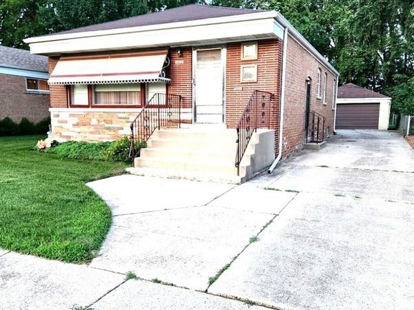 14415 S Saginaw Avenue S, Burnham, IL 60633
