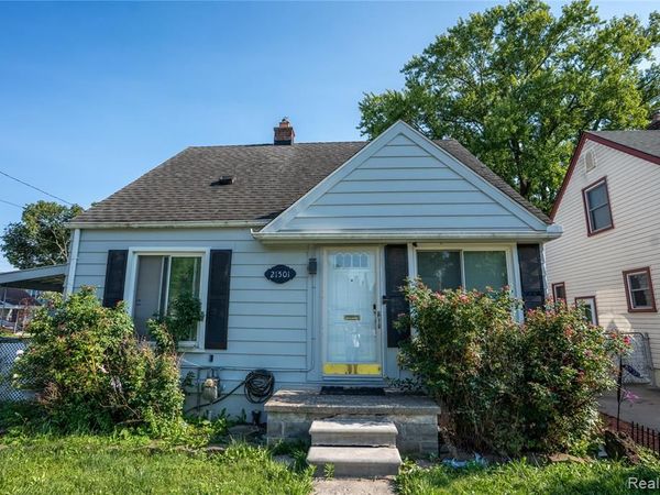 21501 Carlysle Street, Dearborn, MI 48124