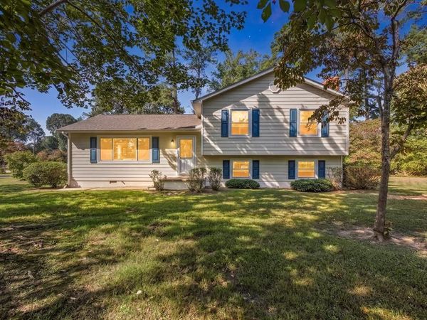 1247 S Glebe Road, MONTROSS, VA 22520