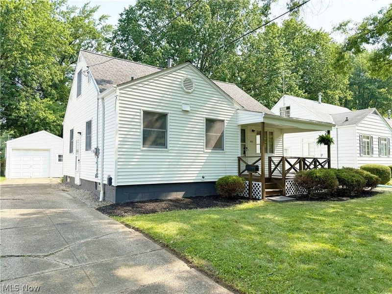 522 Eastern Heights Boulevard , Elyria, OH 44035 Photo 2