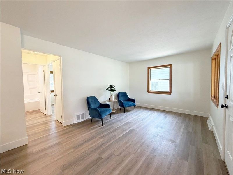 522 Eastern Heights Boulevard , Elyria, OH 44035 Photo 9