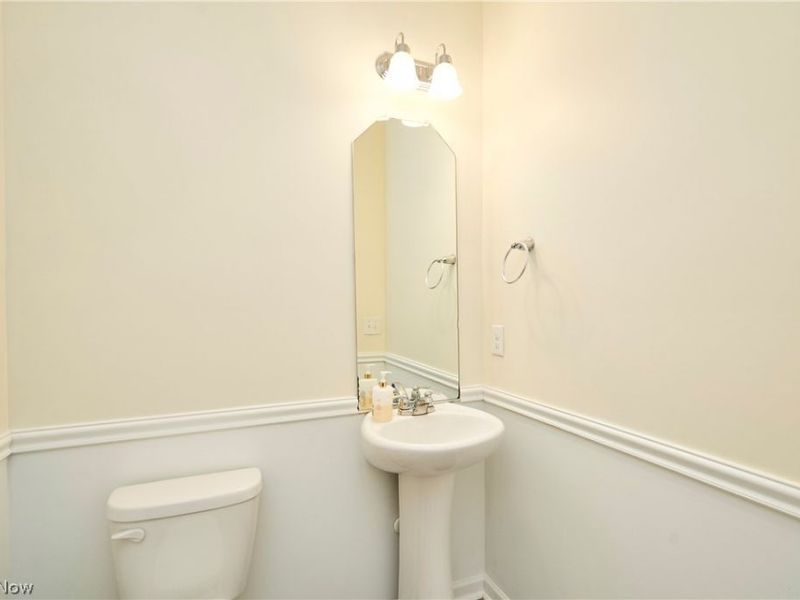 180 Nottingham Way, Wadsworth, OH 44281 Photo 11