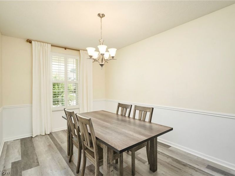 180 Nottingham Way, Wadsworth, OH 44281 Photo 12