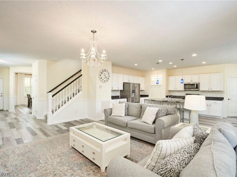 180 Nottingham Way, Wadsworth, OH 44281 Photo 5