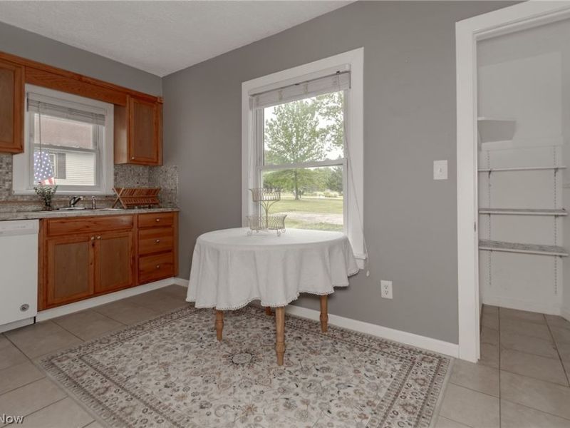 7987 Euclid Chardon Road, Kirtland, OH 44094 Photo 12