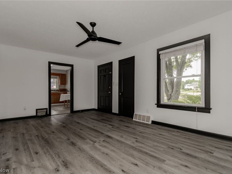 7987 Euclid Chardon Road, Kirtland, OH 44094 Photo 14