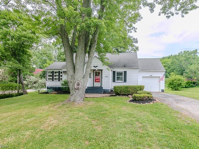 7987 Euclid Chardon Road, Kirtland, OH 44094 Photo 2
