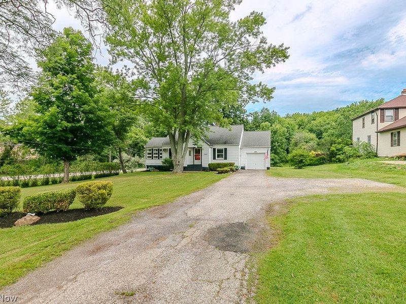 7987 Euclid Chardon Road, Kirtland, OH 44094 Photo 4