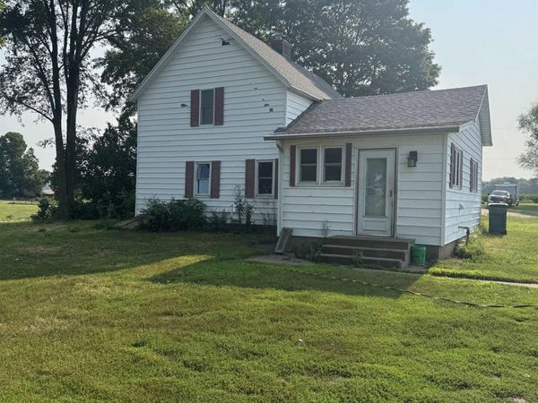 1521 N 400 E Street, Warsaw, IN 46582