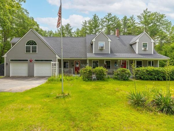 22 Davis Road , Buxton, ME 04093