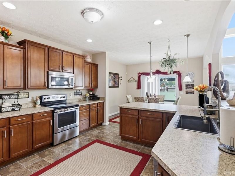 4236 Silver Oak Way, Huber Heights, OH 45424 Photo 11