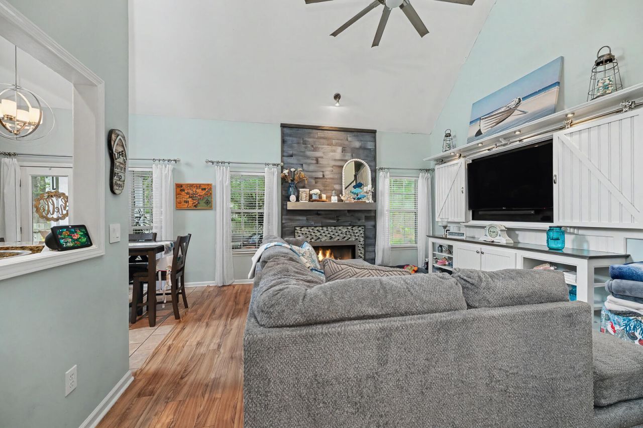 505 Pointe Of Oaks Road Photo 18