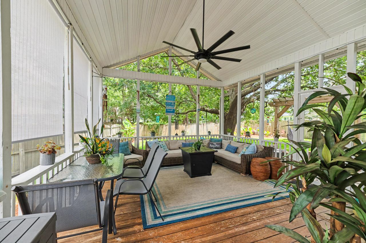 505 Pointe Of Oaks Road Photo 3