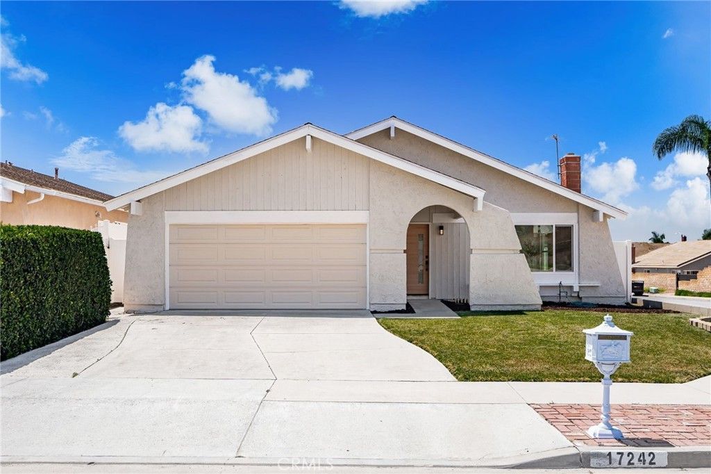 17242 Chicago, Yorba Linda, CA 92886 Main Photo