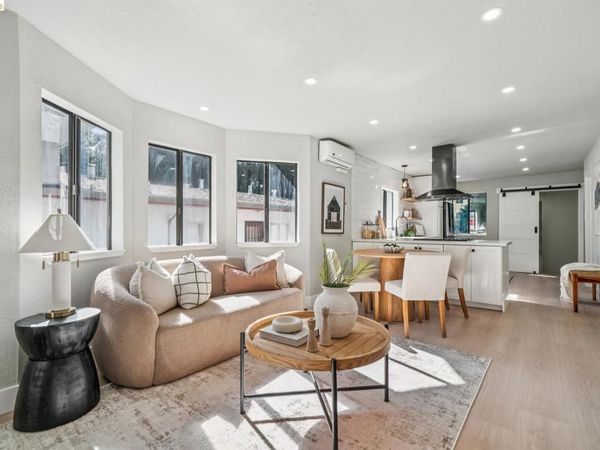 3223 Courtland Ave , Oakland, CA 94619