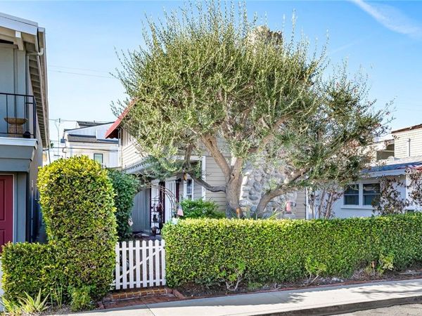 209 Ruby, Newport Beach, CA 92662