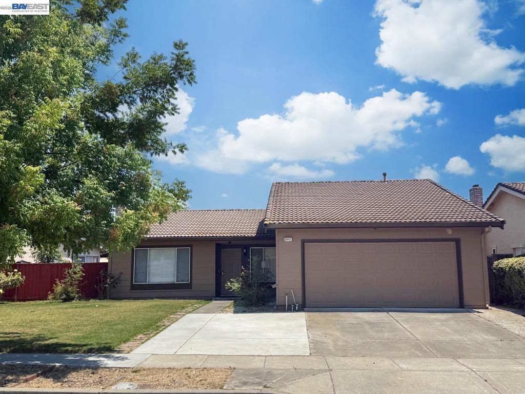 33457 Caliban Dr , Fremont, CA 94555 Main Photo