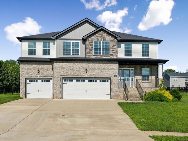 429 Crestwicke Ct , Clarksville, TN 37043