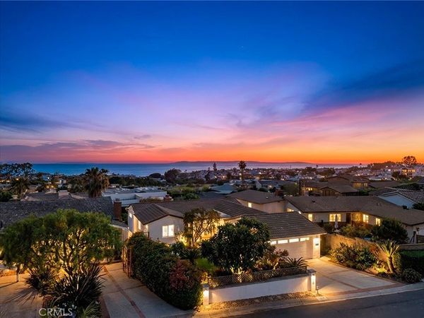 428 Cabrillo , Corona Del Mar, CA 92625