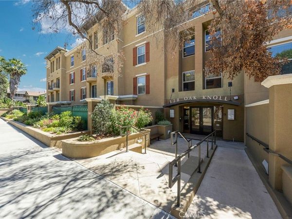 128 N Oak Knoll , Unit 111, Pasadena, CA 91101