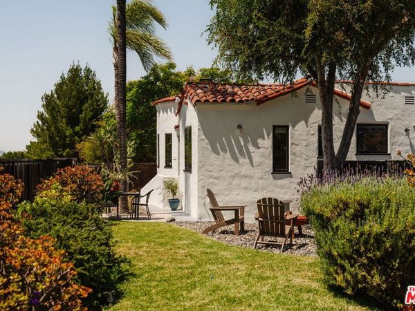 2709 Medlow Avenue , Los Angeles, CA 90065