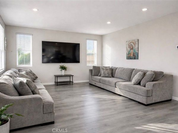8883 Beacon , Hesperia, CA 92344