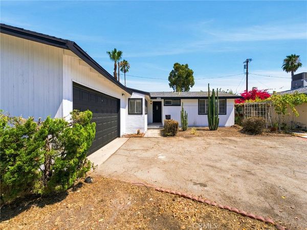 12739 Hartland Street , North Hollywood, CA 91605