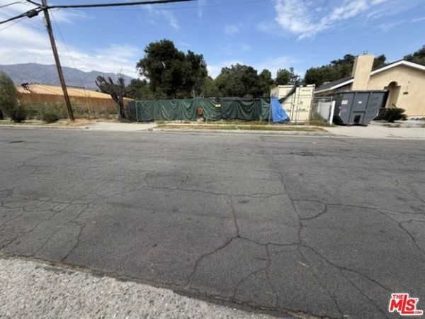 2100 Glenrose Avenue , Altadena, CA 91001