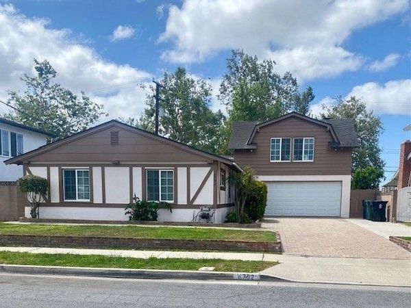 8792 De Ville Circle, Huntington Beach, CA 92647