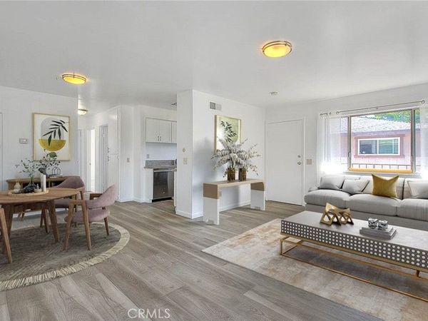 1104 S Mantle Lane, Unit 28D, Santa Ana, CA 92705