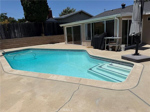 910 Orangewood, Brea, CA 92821