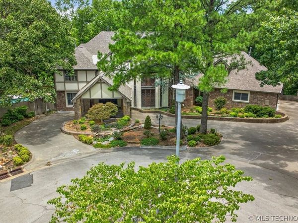 600 Brookhollow Court, Bartlesville, OK 74006