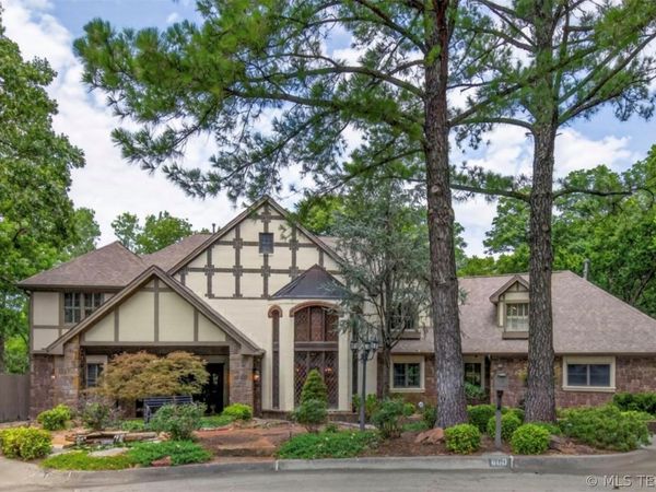 600 Brookhollow Court , Bartlesville, OK 74006